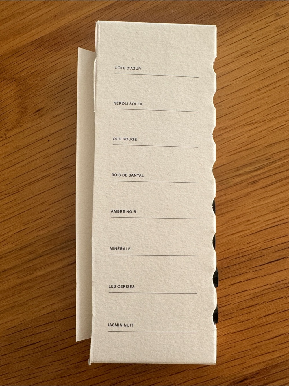 Quince Scent Sample Booklet Perfume Discovery Set